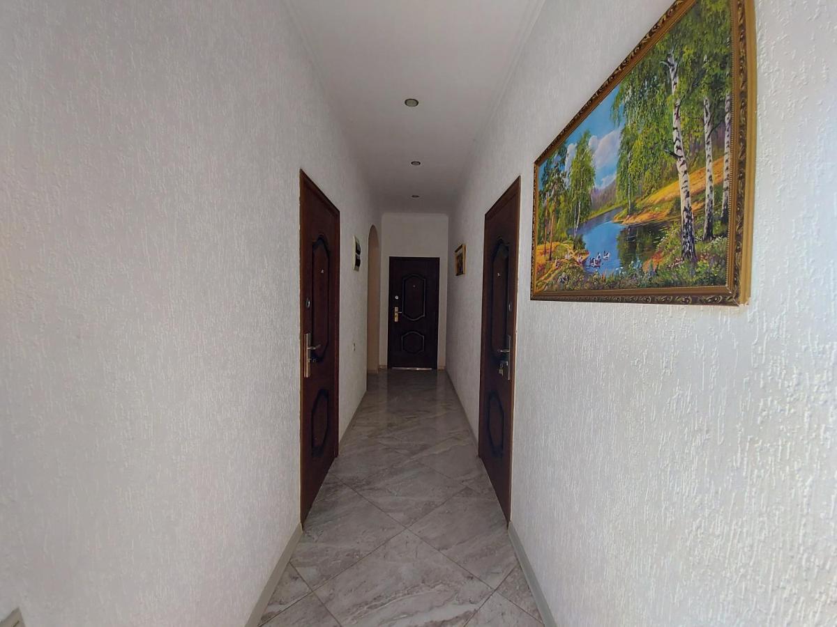 Гостевой Дом София 400 М До Моря Гагра Екстериор снимка