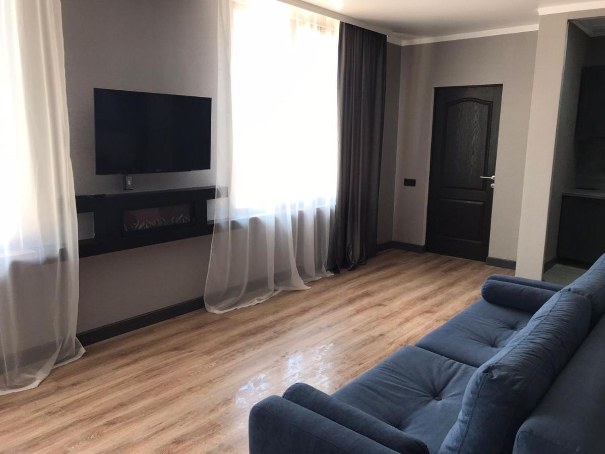 Гостевой Дом София 400 М До Моря Гагра Екстериор снимка