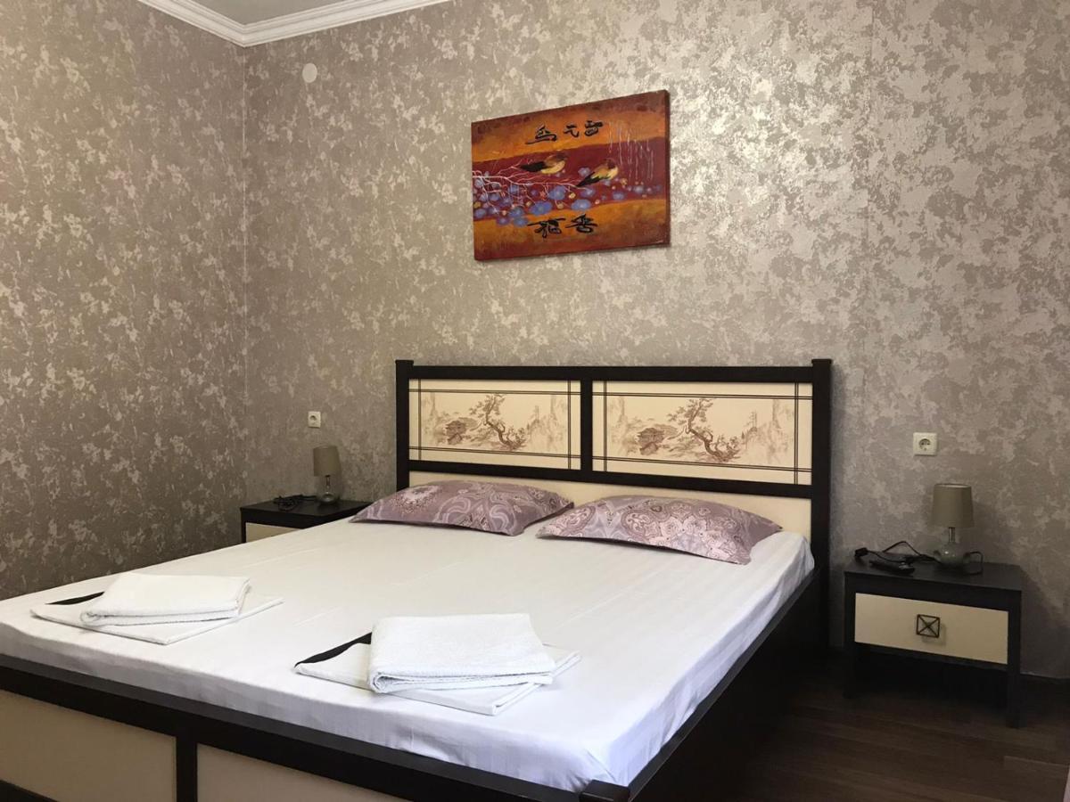 Гостевой Дом София 400 М До Моря Гагра Екстериор снимка